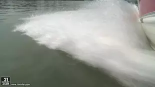A memorable boat ride with intense anal and explosive climax