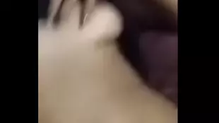 Watch a stunning TikToker from Sri Lanka rub her beautiful pussy