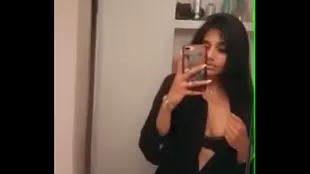 Desi girl seduced by big boobs performs a seductive striptease