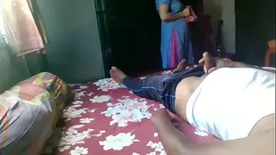 Indian maid with a twist flashes in home video