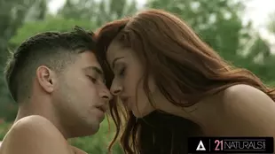 Vanna Bardot gives a deepthroat blowjob and has sex with Alberto Blanco in the open air