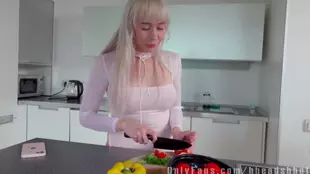Alice Bong's intense kitchen session ends with an explosive orgasm