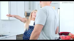 Zelda Morrison's kitchen seduction with American blonde charm