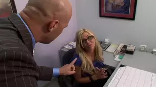 A blonde secretary satisfies her boss's cravings for anal pleasure